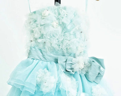 Luxurious Strapless A-Line Sweet 16th Dresses Beads Handmade Flowers Bow Crystals Tiered Prom Dress AP3089