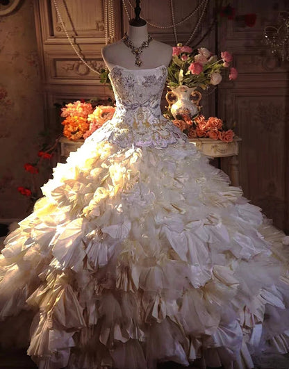 Luxury Strapless A-Line Sweet 16th Gowns Beads Handmade Flowers Sequins Appliques Prom Dress AP3090