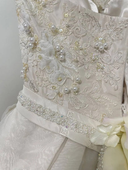 Dramatic Halter Neck A-Line Evening Gowns Sequins Beads Appliques Handmade Flowers Prom Dress AP3105