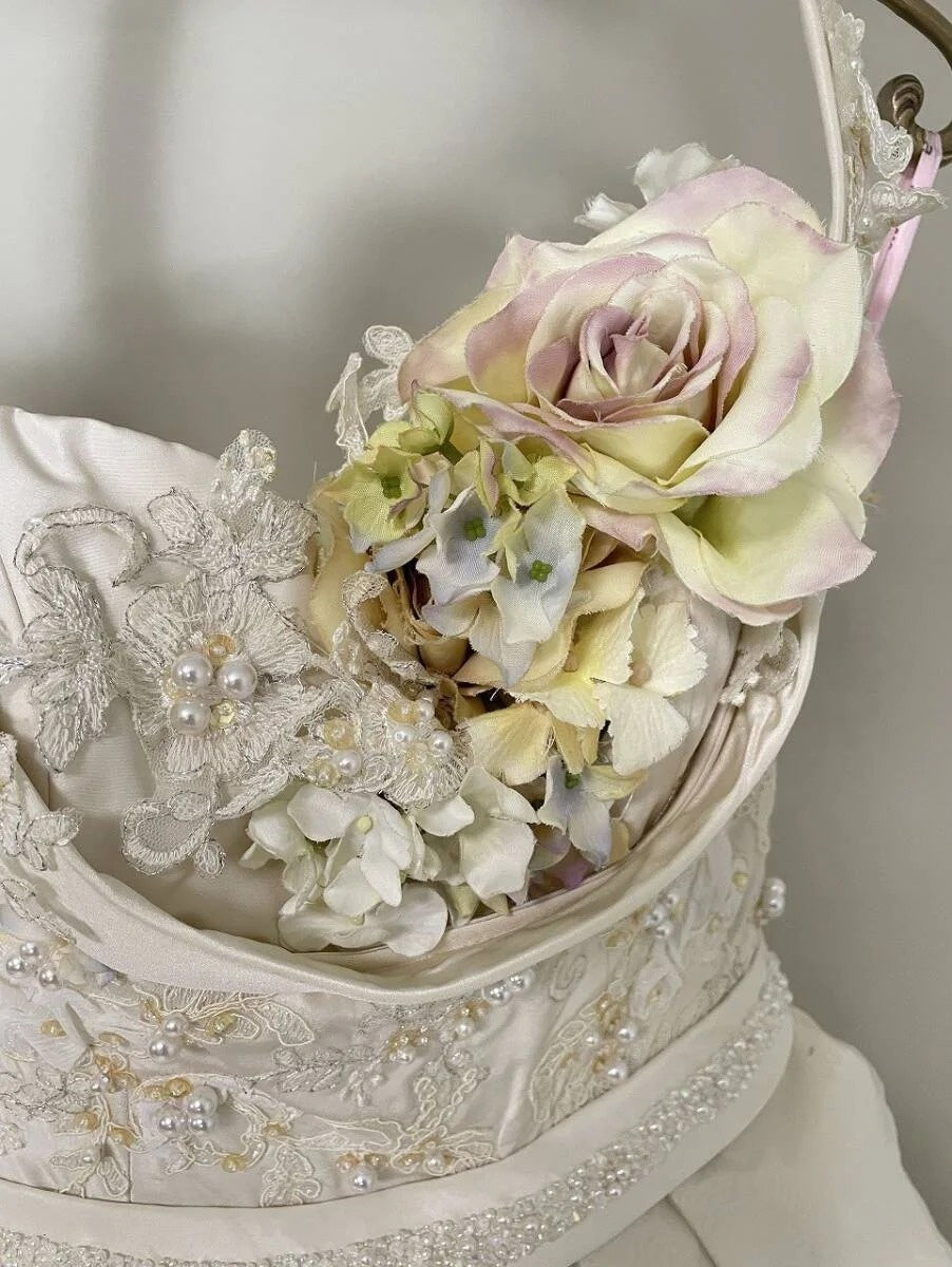 Dramatic Halter Neck A-Line Evening Gowns Sequins Beads Appliques Handmade Flowers Prom Dress AP3105