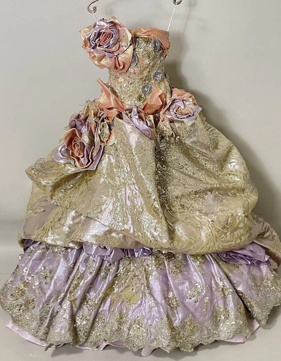 Stunning Strapless A-Line Formal Dresses Handmade Flowers Sequins Appliques Prom Dress AP3106