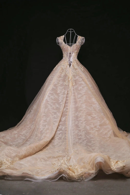 Charming Sweetheart Neck A-Line Formal Gowns Appliques Sequins Beads Lace Prom Dress AP3113