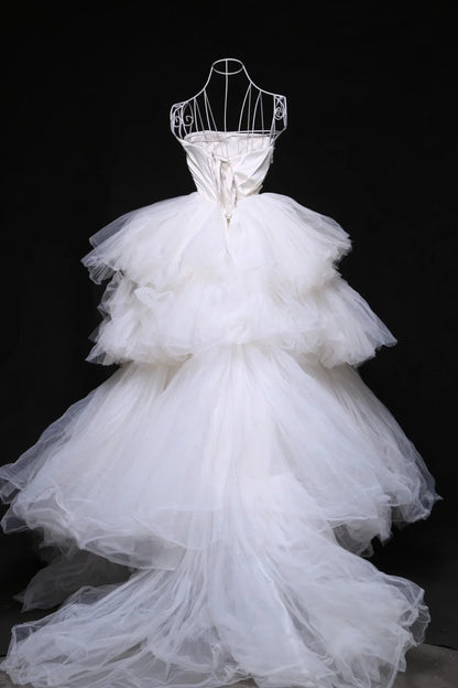 Minimalist A-Line Strapless Bridal Gowns Tiered Tulle White Wedding Dress AP3117