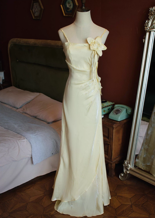 Stylish Sheath Spaghetti Strap Evening Dresses Handmade Flowers Ruched Yellow Prom Dress AP3122