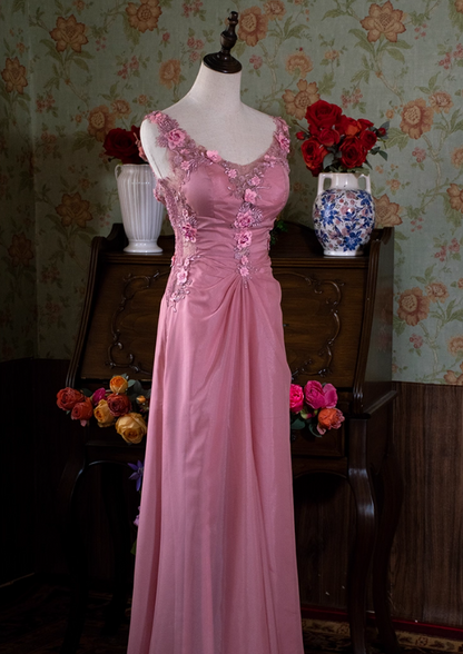 Fitted Sheath Spaghetti Strap Evening Gowns Appliques Beads Sequins Backless Prom Dress AP3123