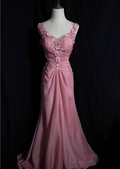 Fitted Sheath Spaghetti Strap Evening Gowns Appliques Beads Sequins Backless Prom Dress AP3123