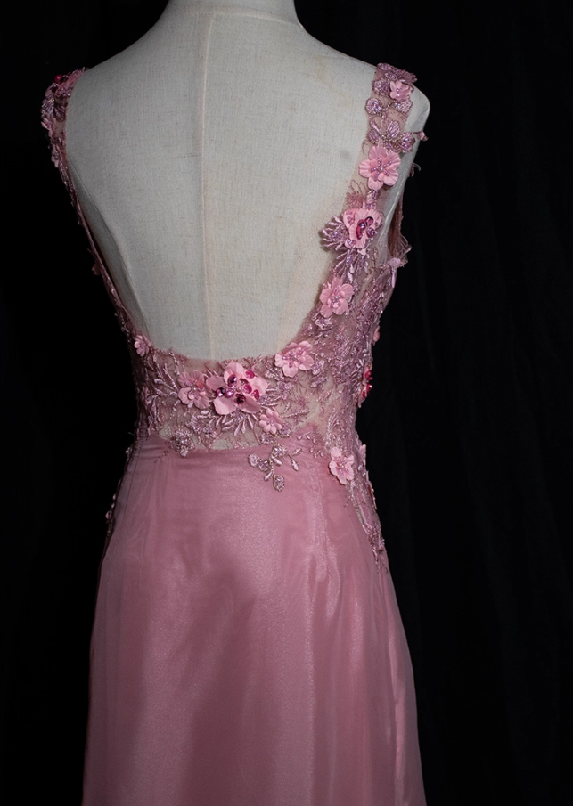 Fitted Sheath Spaghetti Strap Evening Gowns Appliques Beads Sequins Backless Prom Dress AP3123