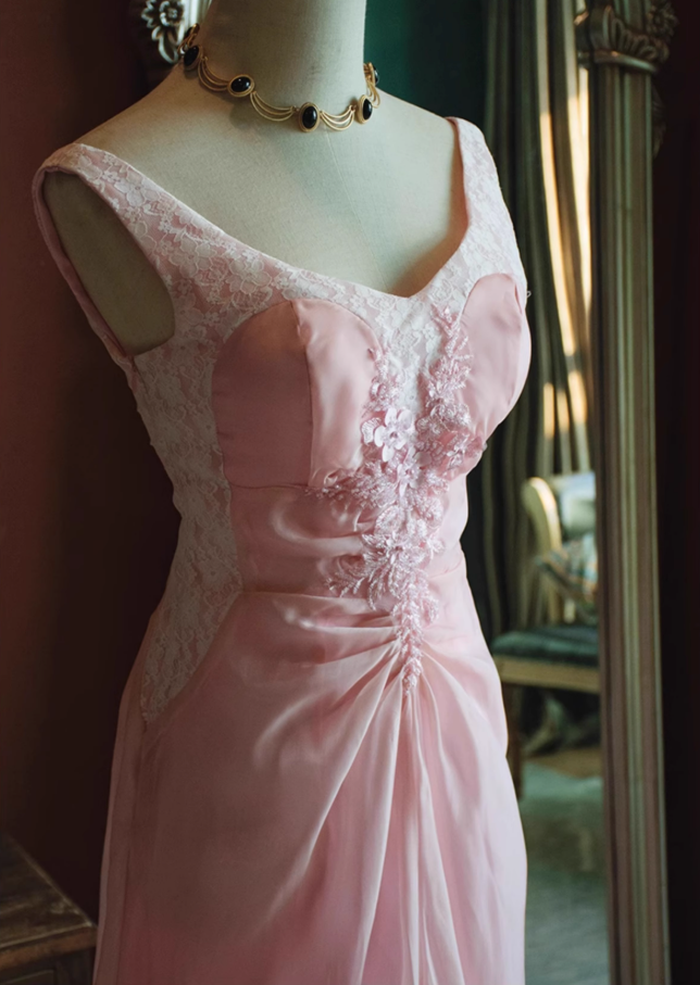 Sexy Spaghetti Strap Sheath  Evening Gowns Appliques Beads Lace Ruched Prom Dress AP3128