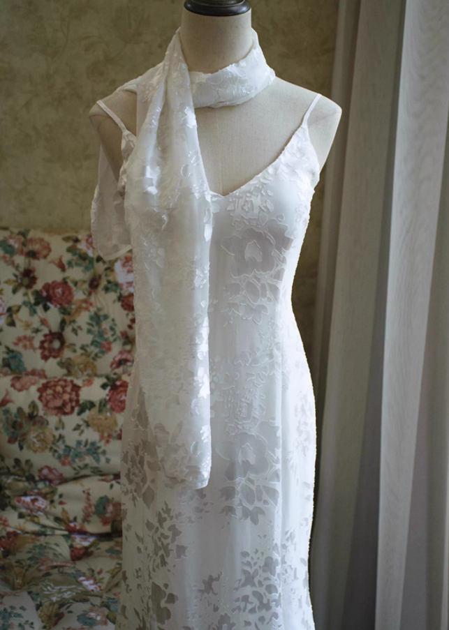 Princess Spaghetti Strap Mermaid Bridal Gowns Floral Texture Wedding Dress AP3131