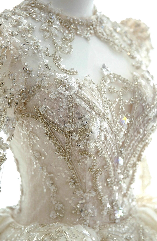 Romantic A-Line Jewel Neck Bridal Gowns Beading Sequins Long Sleeve Cutout Wedding Dress AP3136