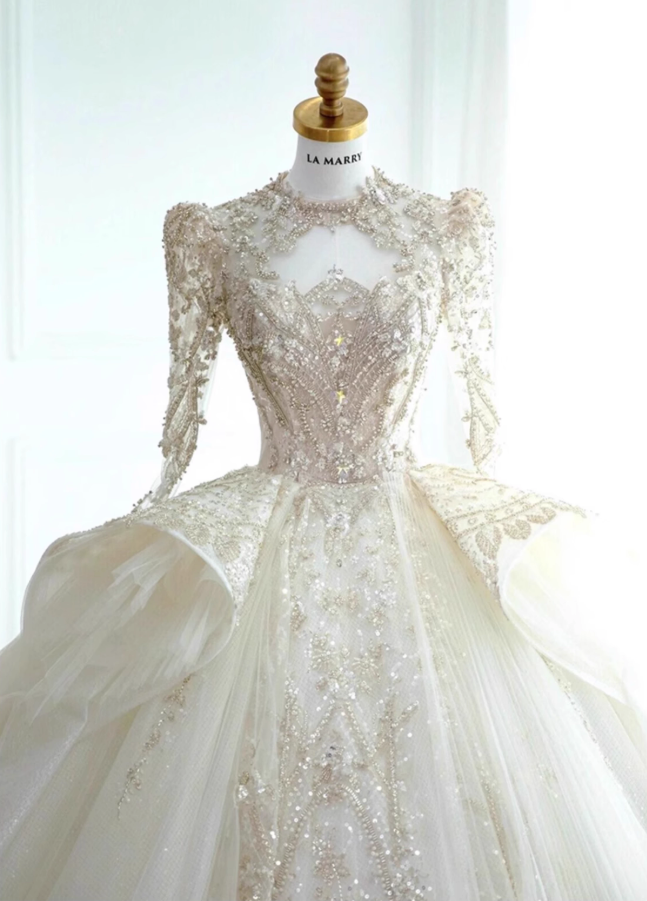 Romantic A-Line Jewel Neck Bridal Gowns Beading Sequins Long Sleeve Cutout Wedding Dress AP3136