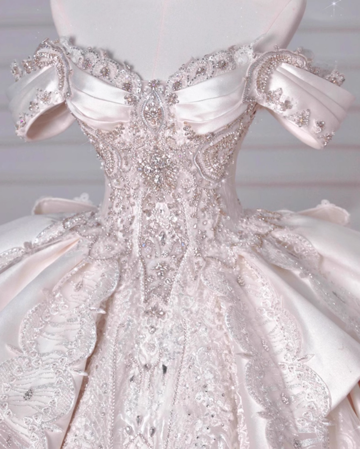 Luxurious A-Line Off-Shoulder Engagement Gowns Lace Beads Sequins Rhinestones Wedding Dress AP3143