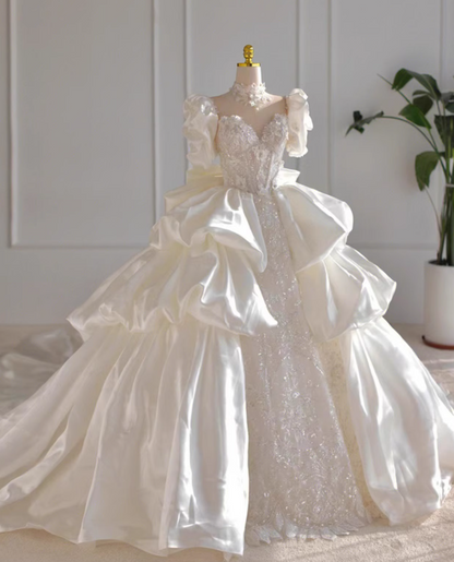 Graceful A-Line Illusion Neck Bridal Gowns Puffy Sleeve Beads Sequins Appliques Satin Wedding Dress AP3145