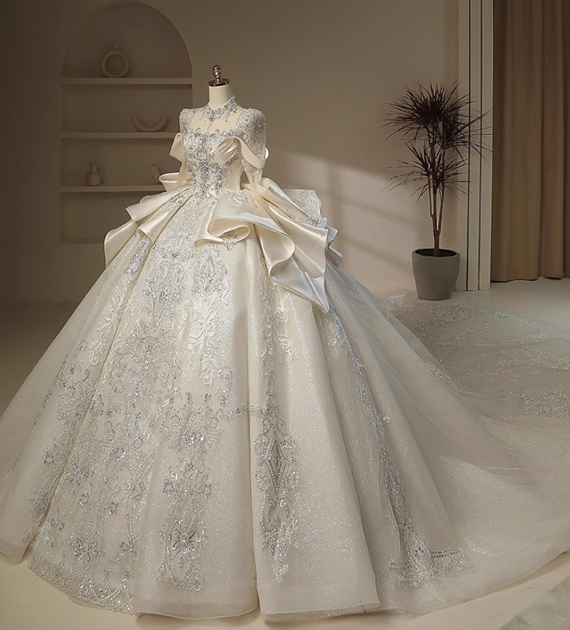 Classical A-Line Jewel Neck Bridal Gowns Beading Appliques Sequins Long Sleeve Wedding Dress AP3147