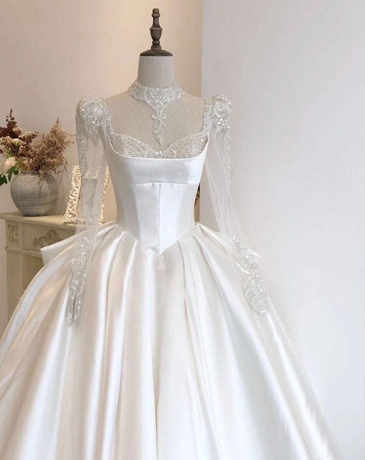 Artistic A-Line Sweetheart Neck Bridal Gowns Long Sleeve Beading Bow Sequins Satin Wedding Dress AP3152