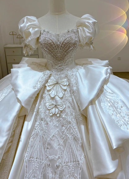 Dreamy A-Line Off Shoulder Bridal Gowns Appliques Beading Short Sleeve Satin Wedding Dress AP3153