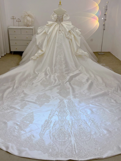 Dreamy A-Line Off Shoulder Bridal Gowns Appliques Beading Short Sleeve Satin Wedding Dress AP3153