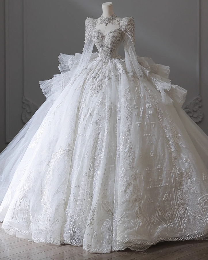 Gorgeous A-Line Jewel Neck Bridal Gowns Sheer Long Sleeve Embroidery Beading Crystals Cutout Wedding Dress AP3157