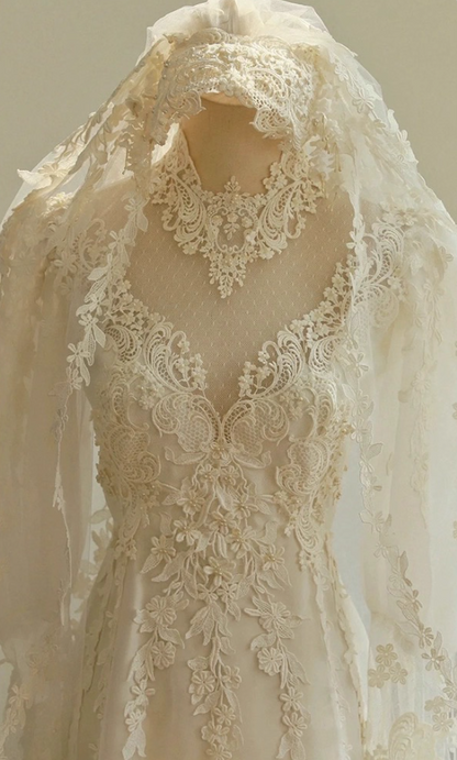 Glam A-Line Jewel Neck Bridal Gowns Appliques Beads Tulle White Wedding Dress AP3158