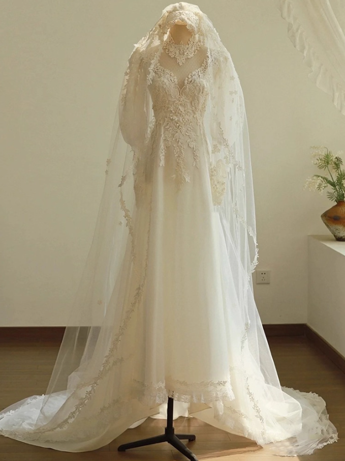 Glam A-Line Jewel Neck Bridal Gowns Appliques Beads Tulle White Wedding Dress AP3158