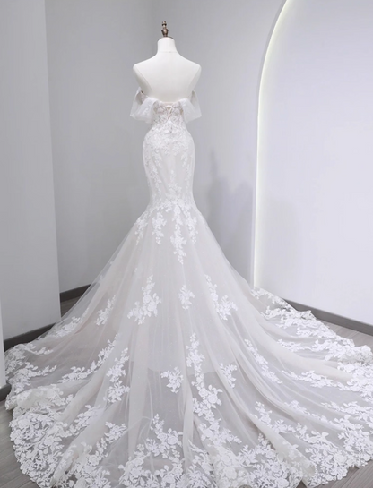 Glamorous Off-Shoulder Mermaid Bridal Dress Appliques Tulle Long Wedding Dress AP3159