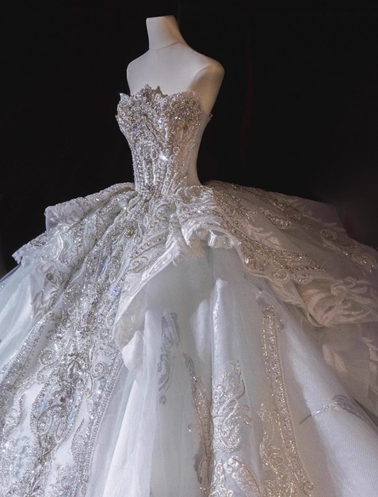 Stunning A-Line Strapless Engagement Gowns Beadings Appliques Sequins Tulle Wedding Dress AP3161