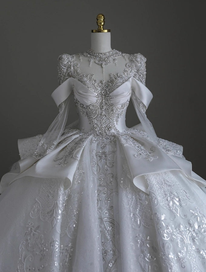 Novelty A-Line Jewel Neck Bridal Gowns Long Sleeve Satin Tulle Beading Appliques Wedding Dress AP3162