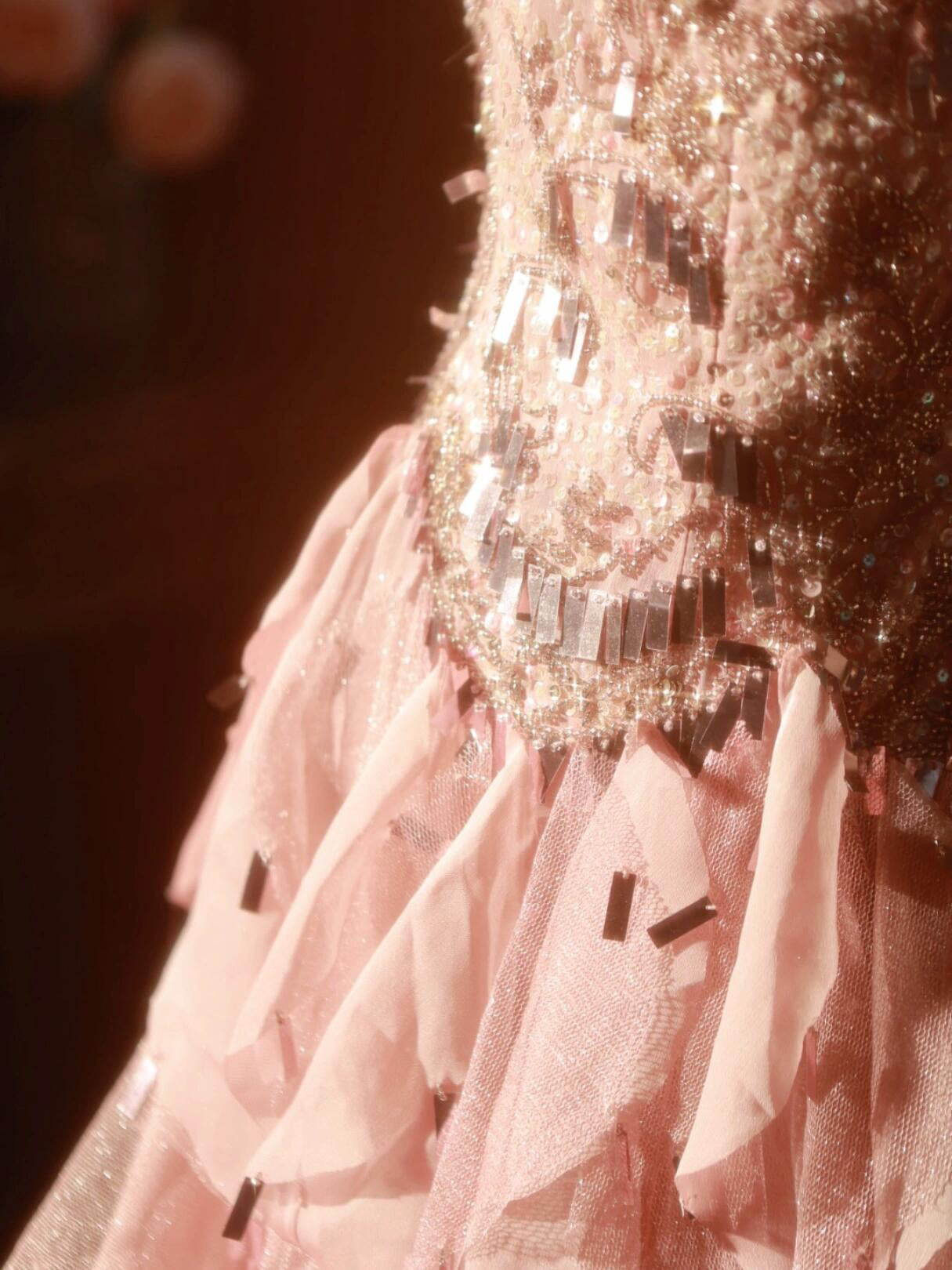 Sparkly Strapless A-Line Long Sweet 16th Gowns Ruffled Tulle Sequins Beading Prom Dress AP3168