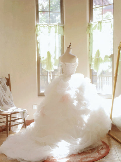 Bling A-Line Strapless Engagement Gowns Sequins Appliques Ruffled Tulle Wedding Dress AP3171