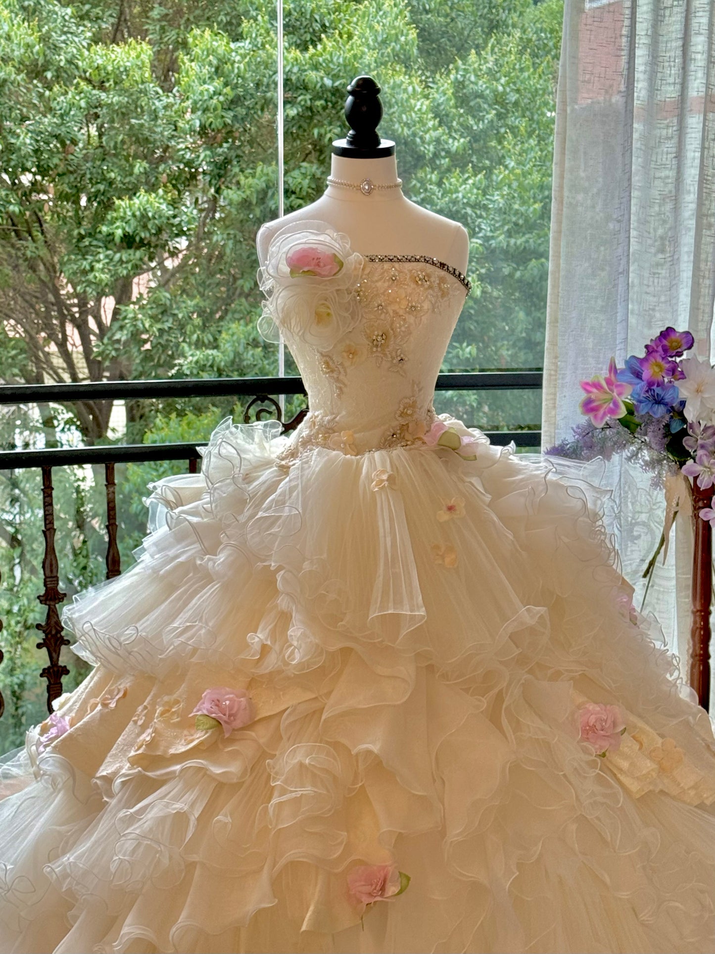 Stylish A-Line Strapless Sweet 16th Gowns Beading Appliques Sequins Prom Dress AP3172