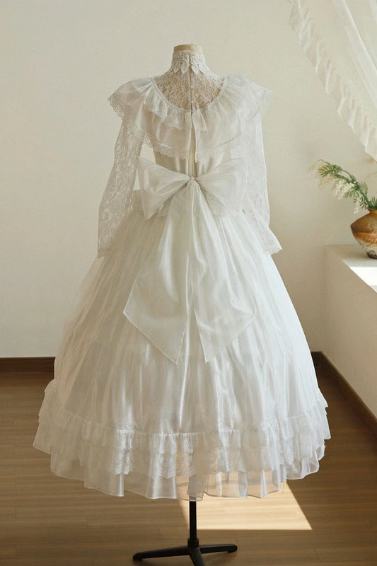 Minimalist A-Line High Collar Bridal Gowns Bow Lace Tulle Wedding Dress AP3174