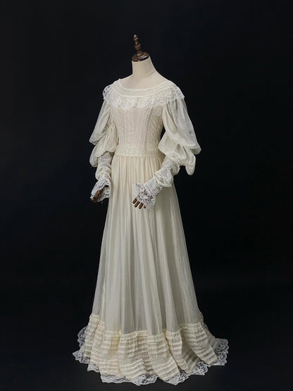 Fitted A-Line Boat Neck Sweet 16th Gowns Lace Long Sleeve Flowy Prom Dress AP3175