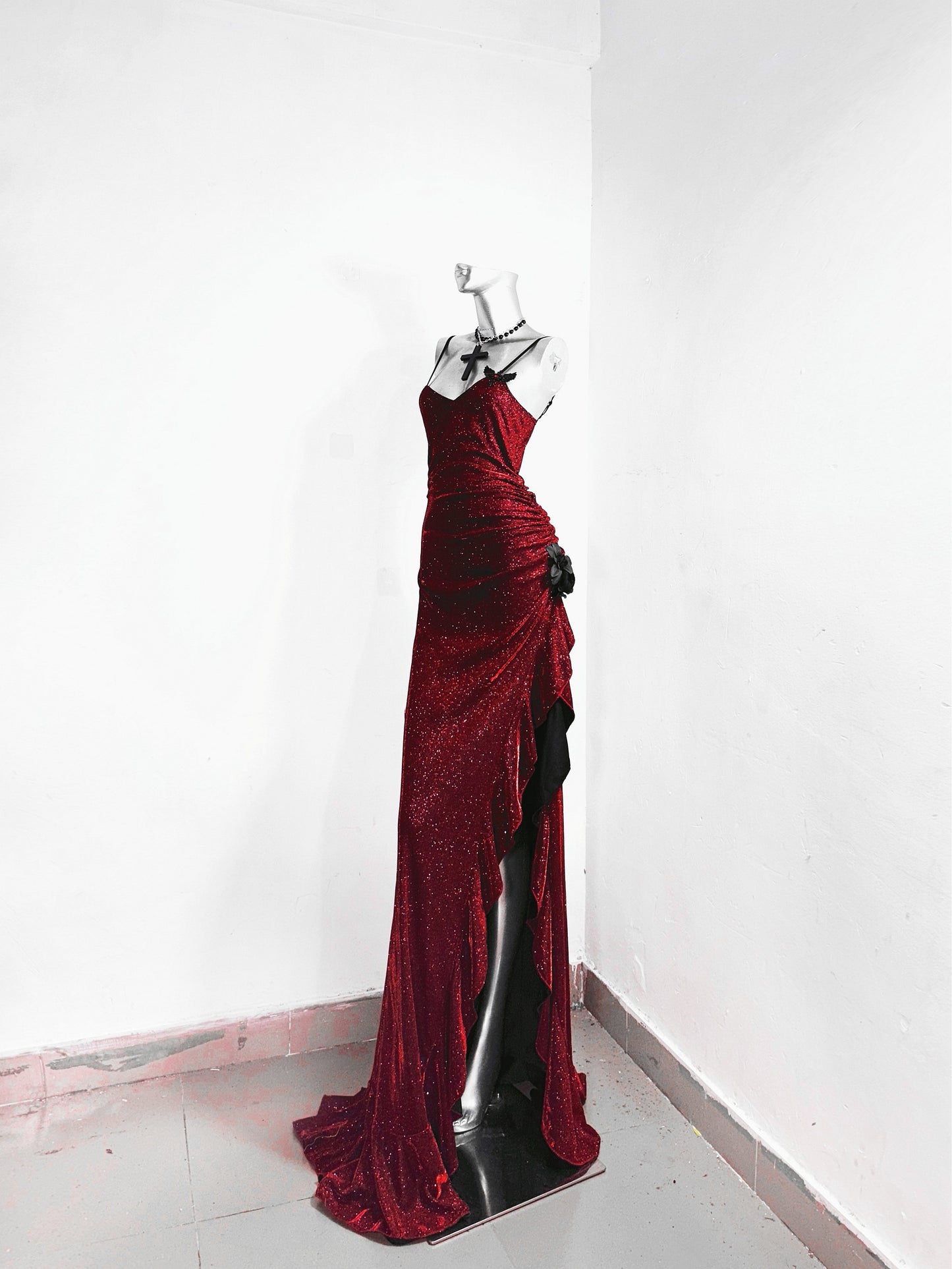 Flattering Sheath Spaghetti Strap Red Evening Dress Applique Sequins Ruffles Slit Prom Dress AP3177