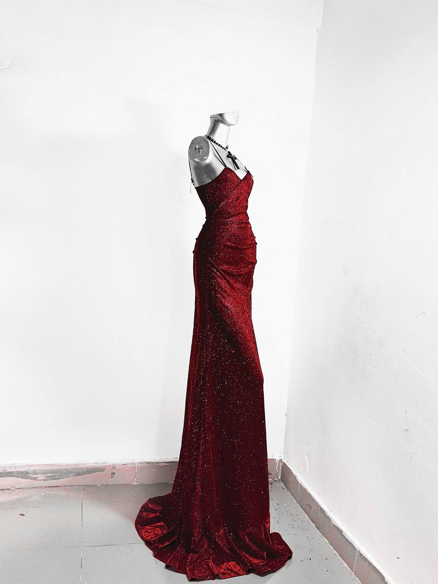 Flattering Sheath Spaghetti Strap Red Evening Dress Applique Sequins Ruffles Slit Prom Dress AP3177