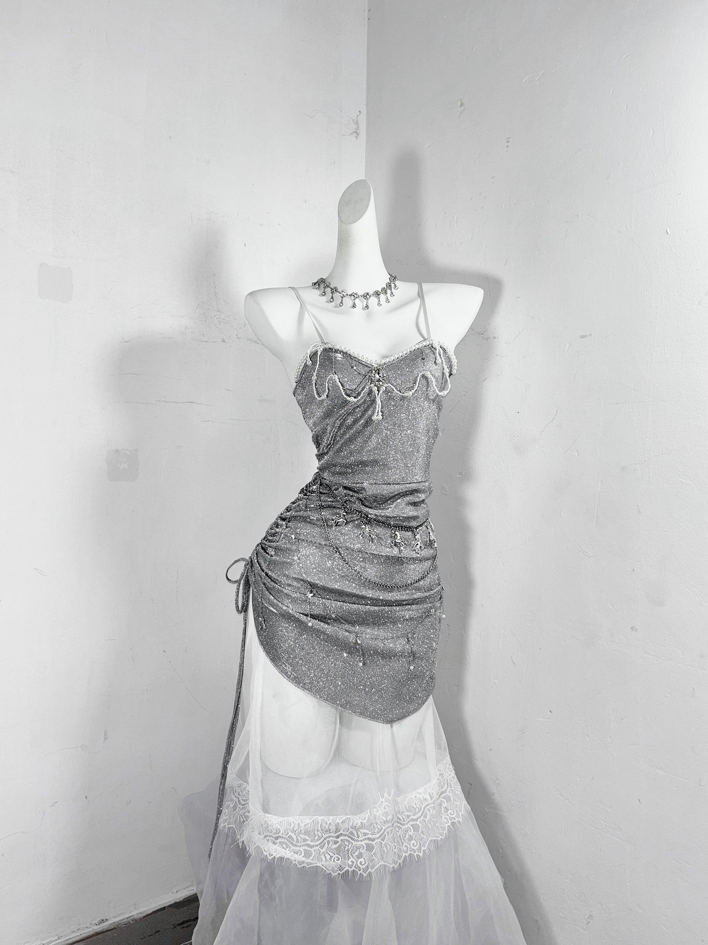 Glittering Sheath Spaghetti Strap Evening Dress Gathered Beading Lace Tulle Prom Dress AP3181