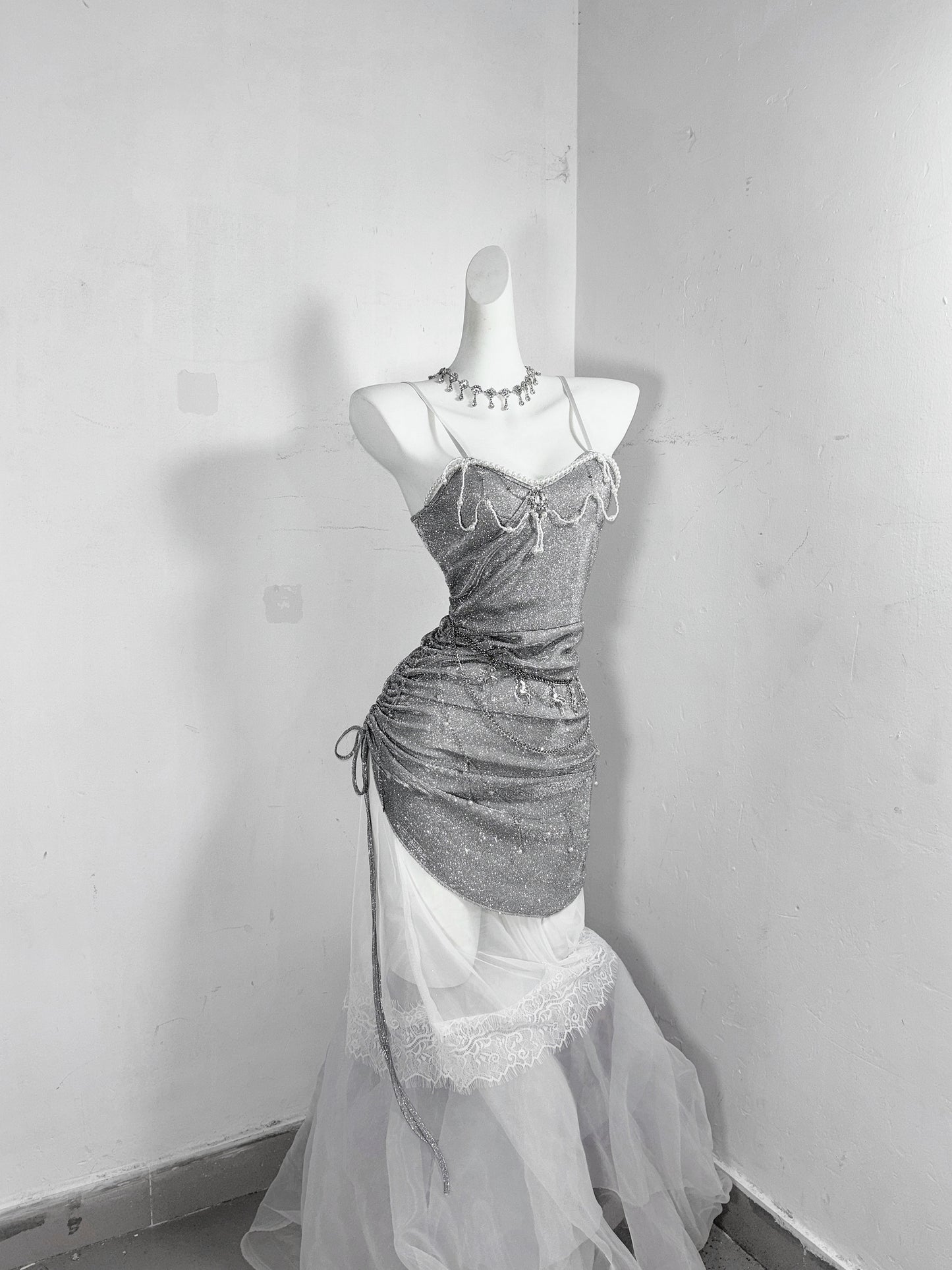 Glittering Sheath Spaghetti Strap Evening Dress Gathered Beading Lace Tulle Prom Dress AP3181