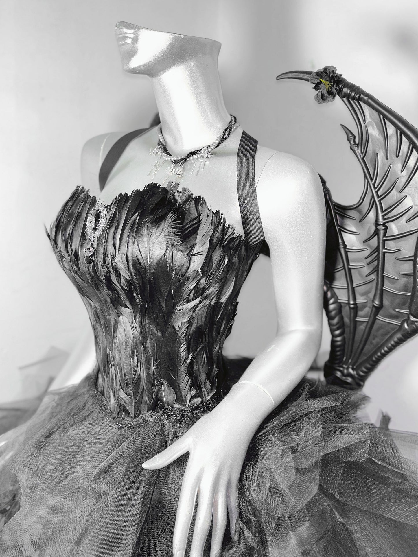 Modern Strapless A-Line Birthday Gowns With Train Rhinestones Feathers Homecoming Dress AP3182