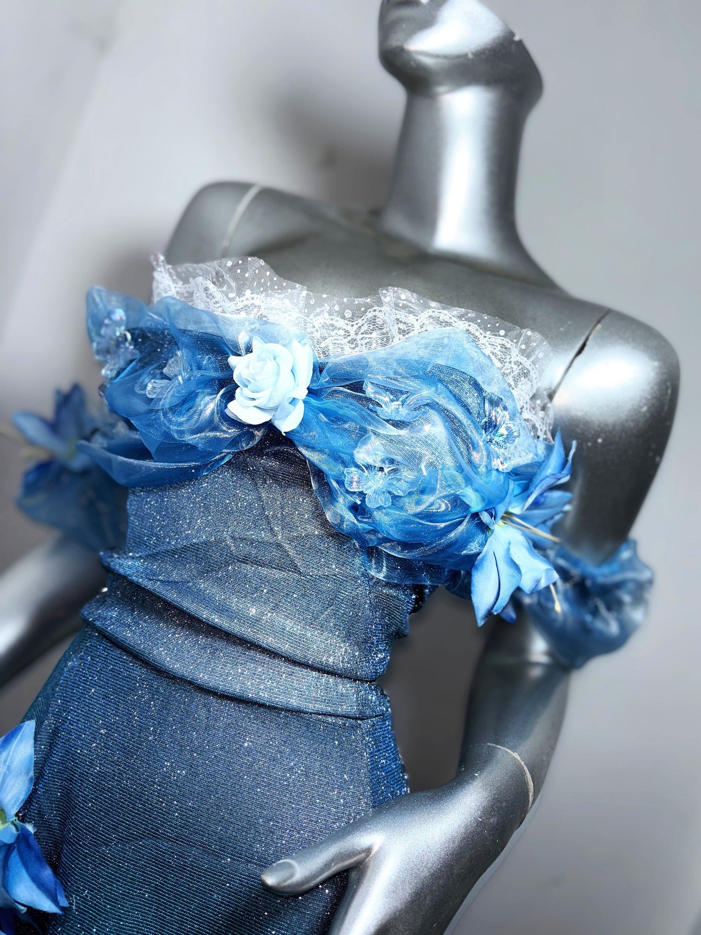 Fancy Off-Shoulder Sheath Evening Dress With Slit Sequins Handmade Flowers Lace Prom Dress AP3185