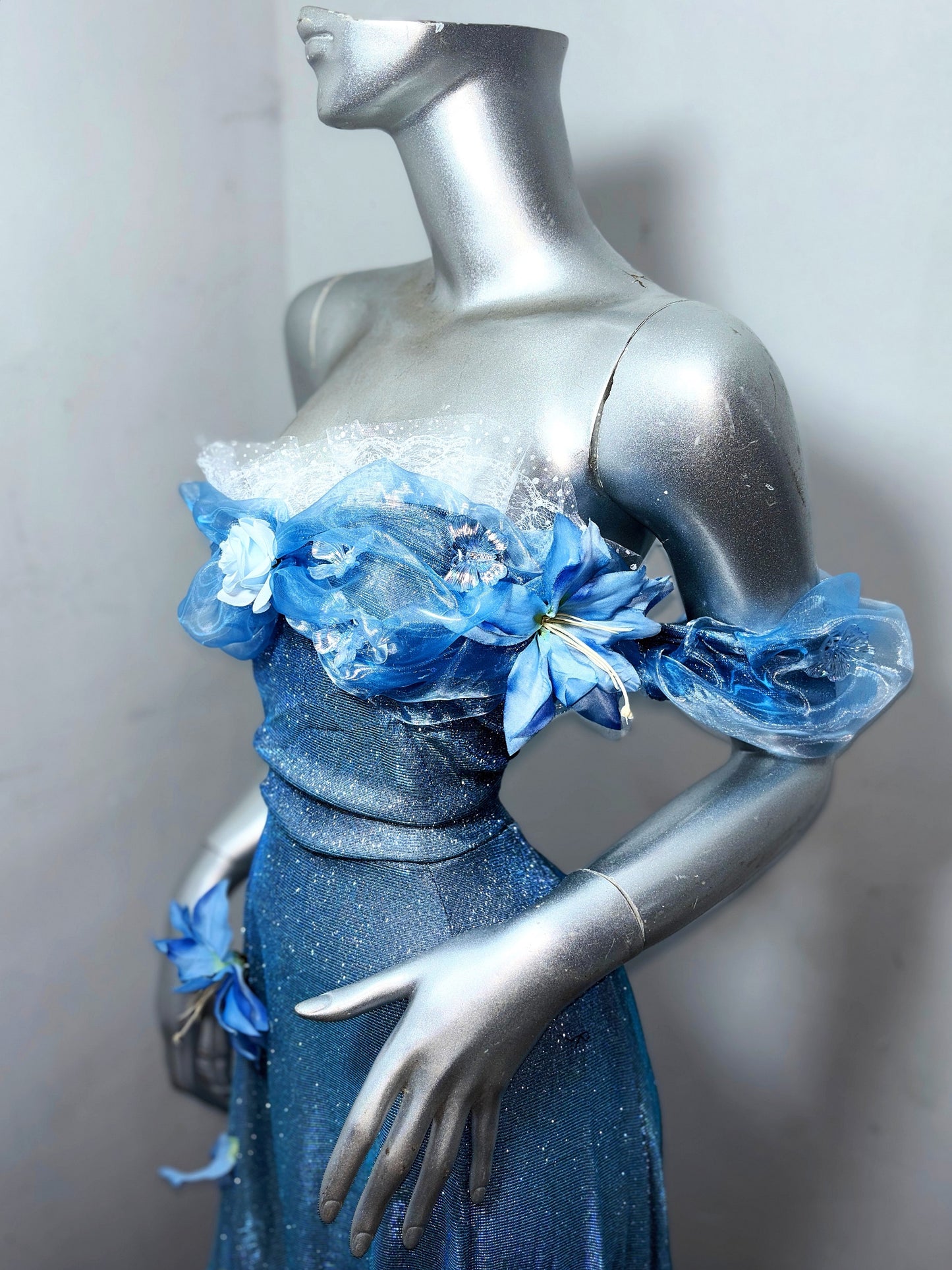 Fancy Off-Shoulder Sheath Evening Dress With Slit Sequins Handmade Flowers Lace Prom Dress AP3185