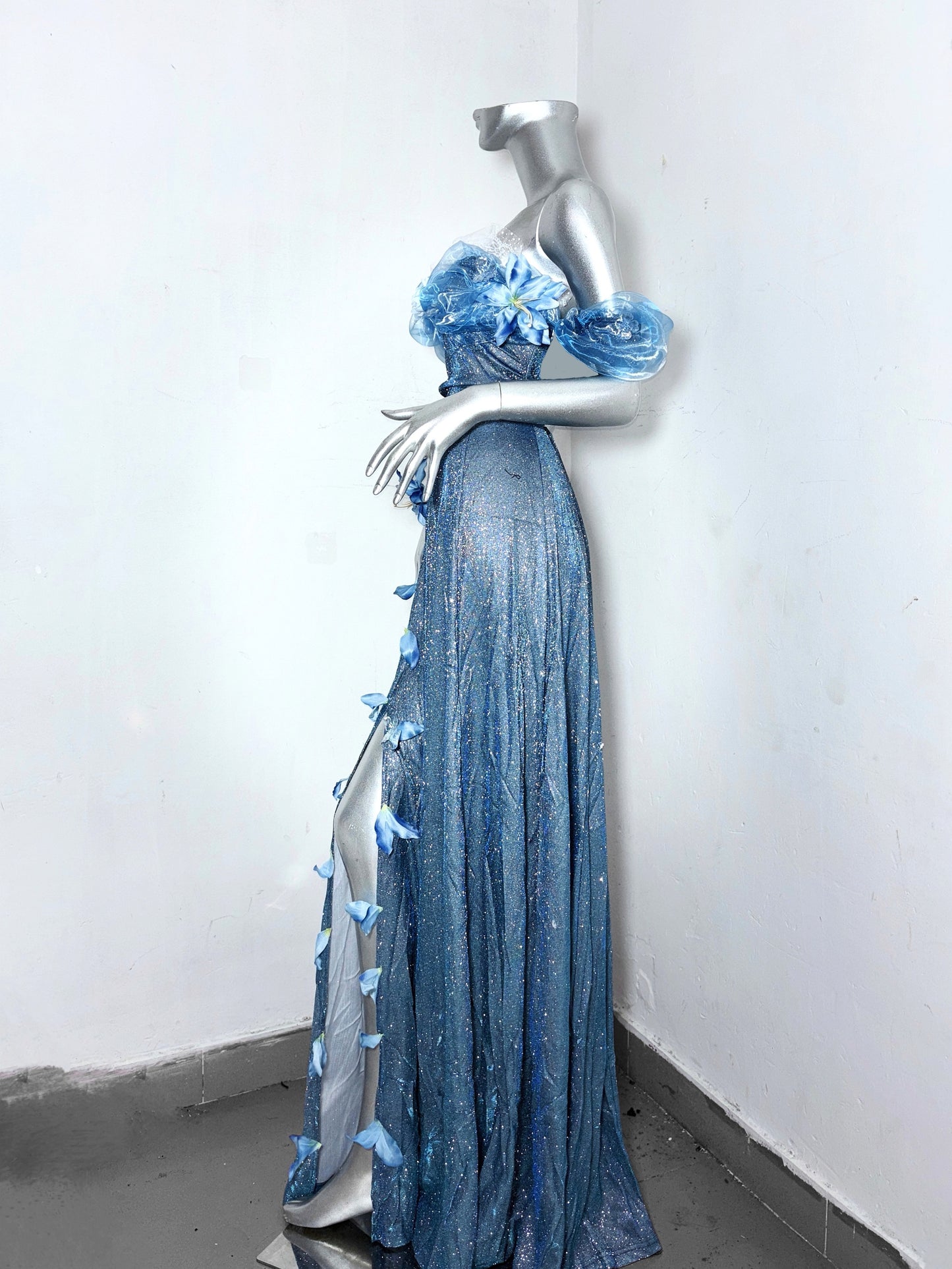 Fancy Off-Shoulder Sheath Evening Dress With Slit Sequins Handmade Flowers Lace Prom Dress AP3185