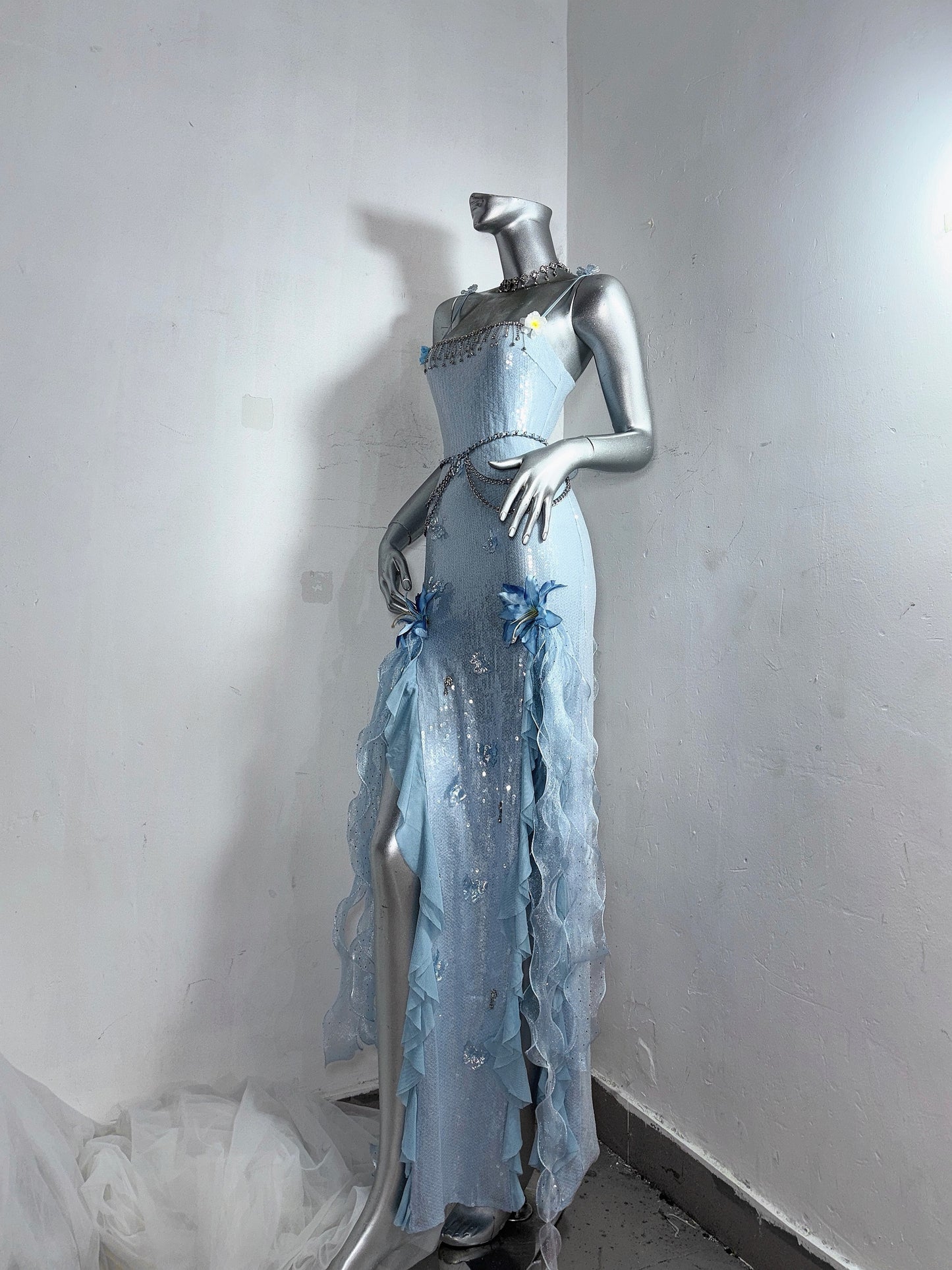 Maximalism Sheath Spaghetti Strap Evening Dress With Slit Sequins Beading Handmade Flowers Ruffles Prom Dress AP3186