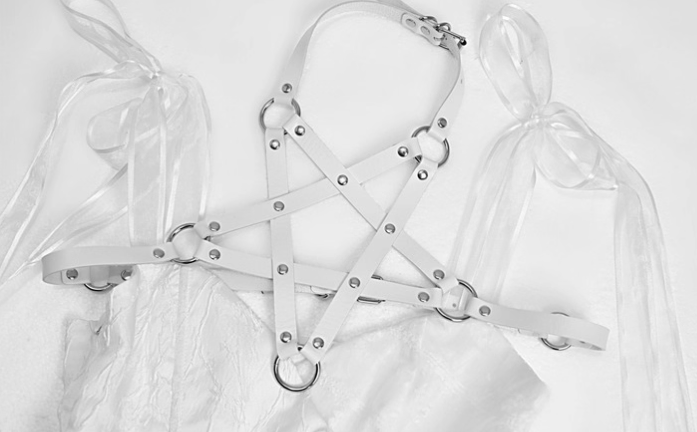 Cute Spaghetti Strap A-Line Evening Dress Cutout Belt Lace Tulle Bows Prom Dress AP3201