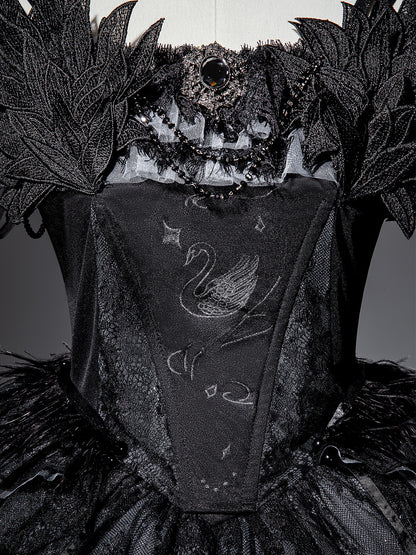 Gothic-Style Off Shoulder A-Line Birthday Gowns Rhinestone Beading Sequins Appliques Embroidery Tulle Homecoming Dress AP3220