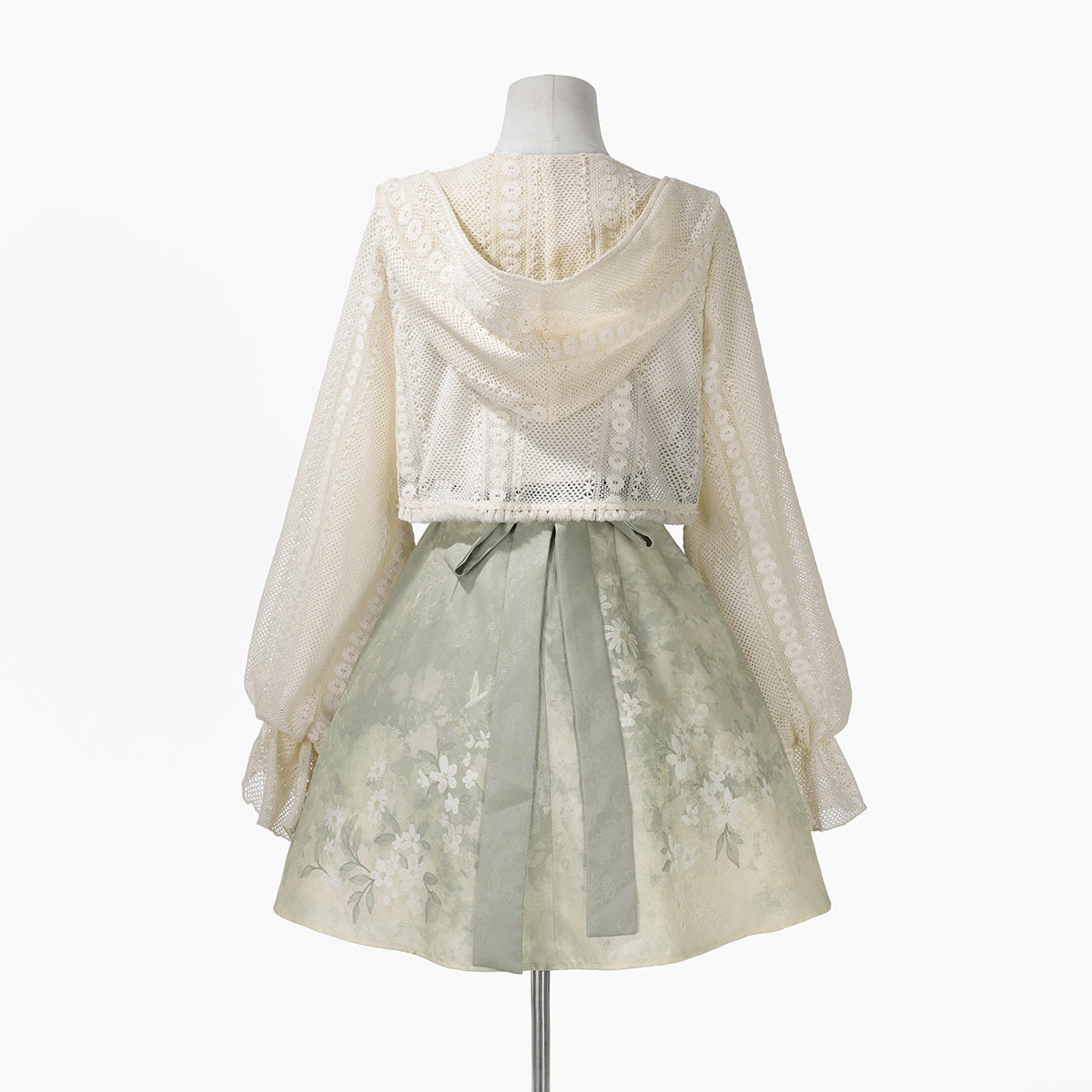 Dopamine Style Spaghetti Straps A-Line Birthday Dress With Hoodie Bow Appliques Tassel Floral Satin Homecoming Dress AP3223