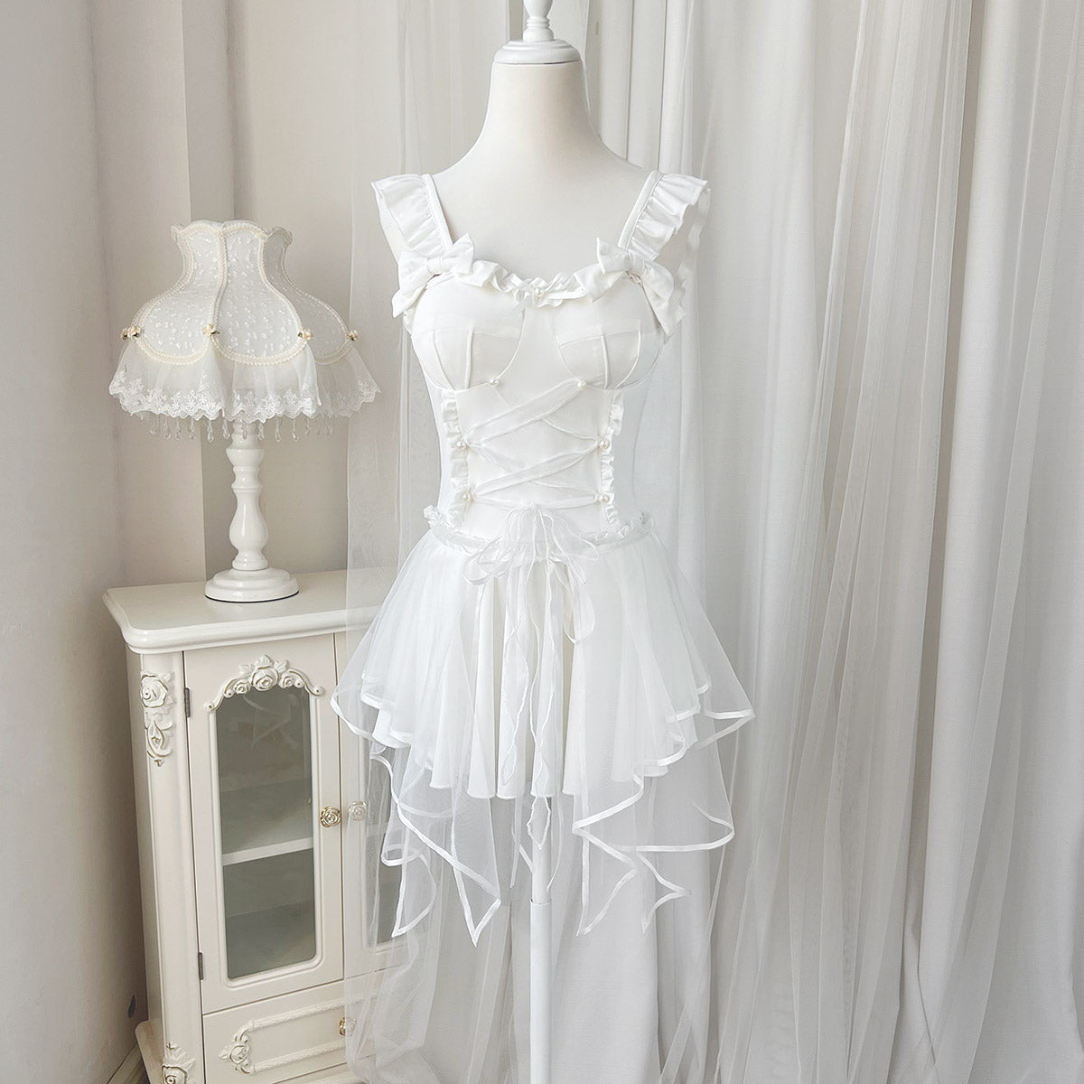 Princess Square Neck A-Line Birthday Gowns Pearls Bows White Tulle Homecoming Dress AP3236