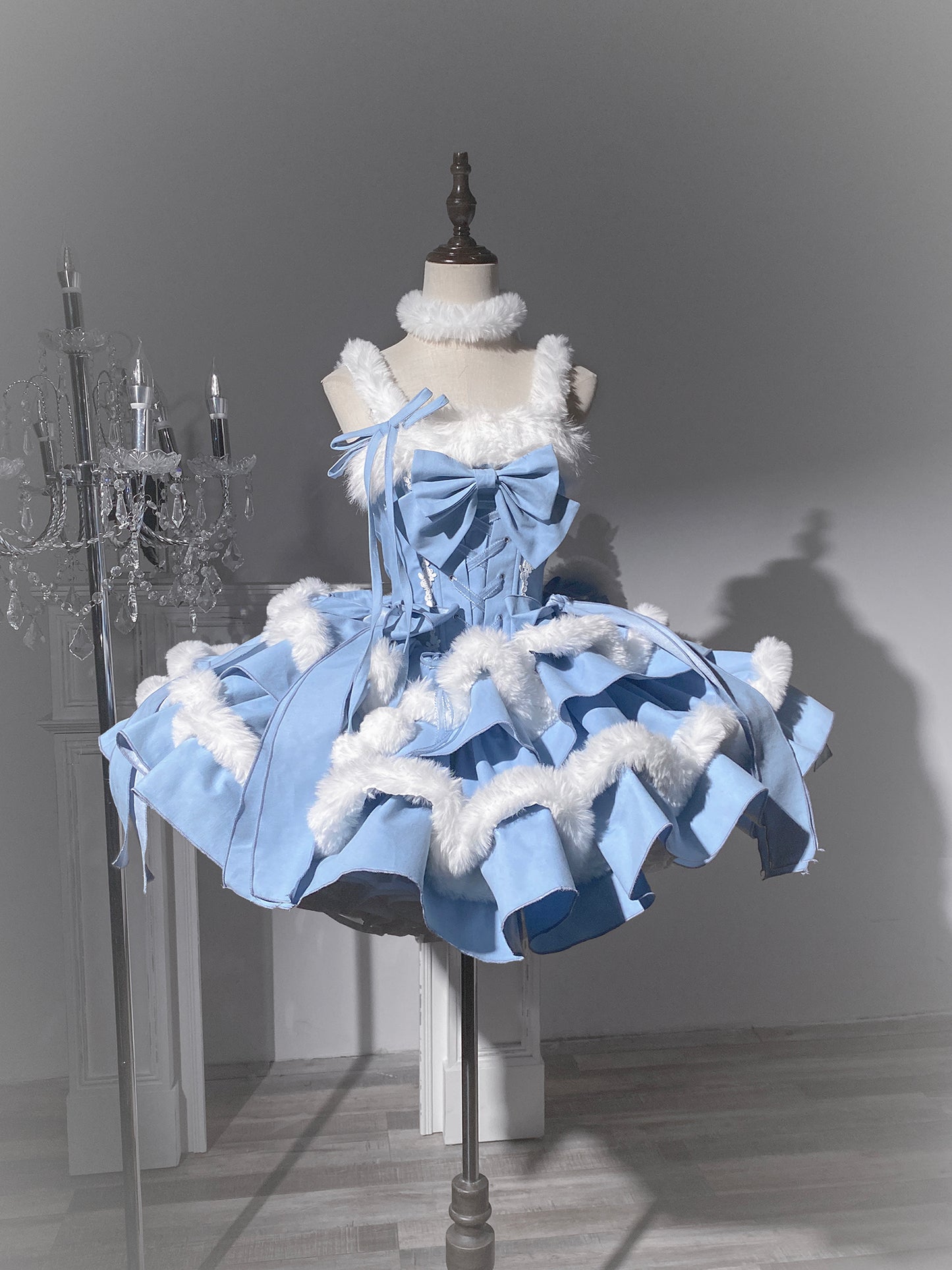 Gorgeous A-Line Spaghetti Straps Birthday Dress Bows Fur Appliques Homecoming Dress AP3263