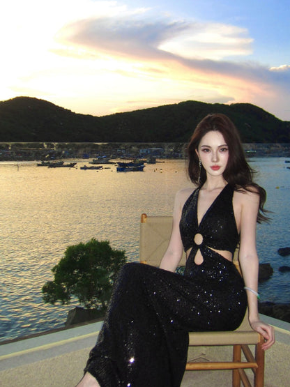 Charming Vocation Outfit V-Neck Sheath Maxi Dress Backless Black Sequins Cutout Halter Long Dress AP3283