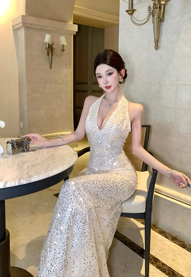 Lustrous Mermaid V-Neck Evening Maxi Dress Classical Backless Sparkly Sequins Tulle Overlay Halter Long Dress AP3287