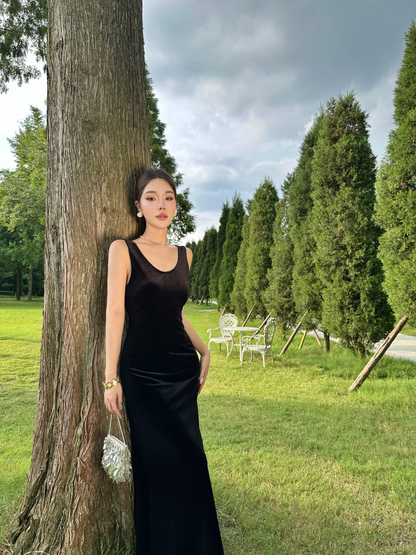 Simple Sheath Spaghetti Strap Formal Maxi Dress Sexy Black Velvet Long Dress AP3295