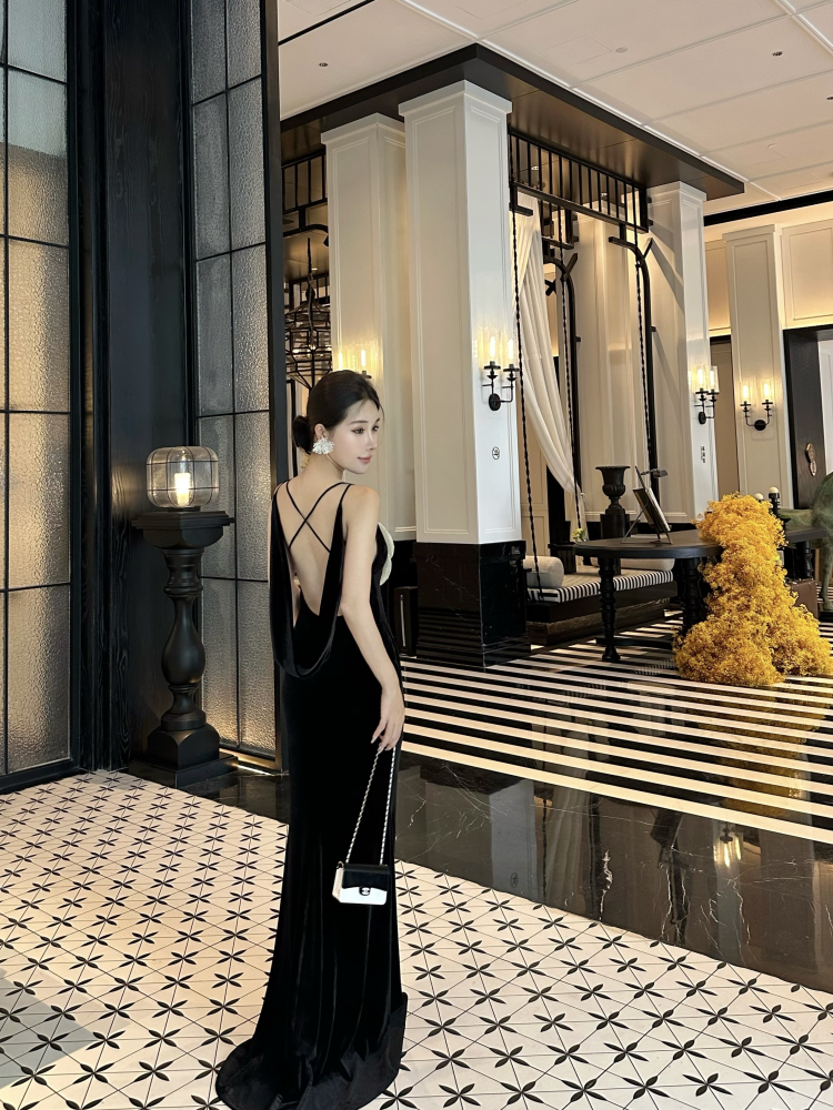 Luxury 3D Floral Mermaid Spaghetti Strap Maxi Dress Charming Velvet Evening Outfit Black Long Dress AP3297